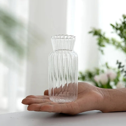 Elaris Vases